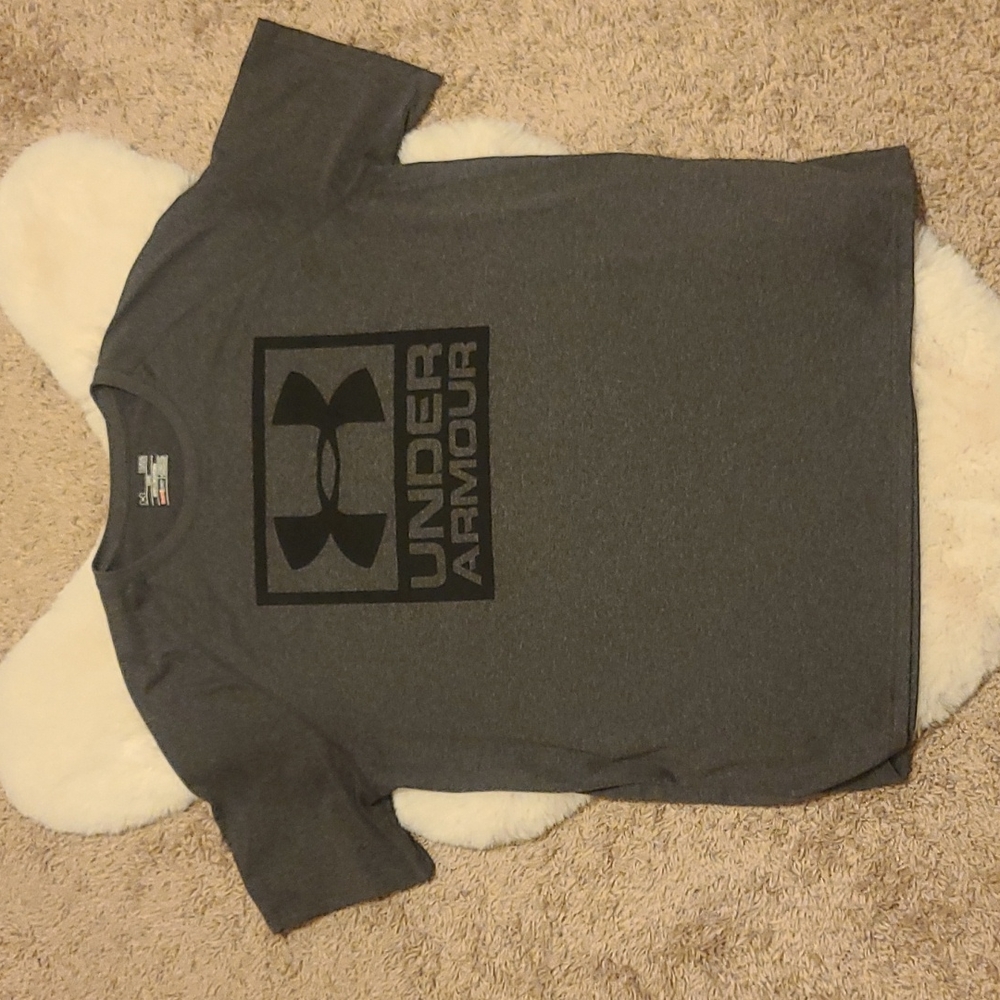 Under Armour Mens t-shirt Size Large